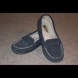 Women’s Minnetonka Moccasins
